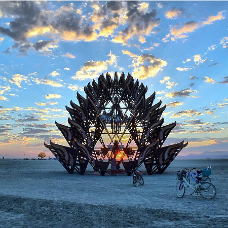 Burning Man: захватывающие фотографии с фестиваля в пустыне